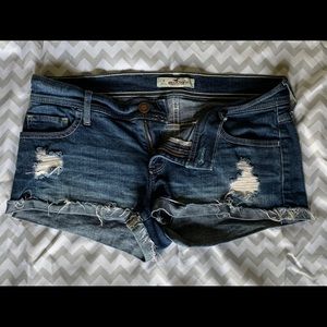 Hollister Jean shorties 💕
